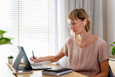 SynergiLibre, téléconsultations en psychologie, relation d'aide et hypnose pour les problèmes personnels, de couple, de santé mentale et de dépendance